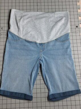 Paisley Sky Maternity Denim Bermuda Shorts Size M